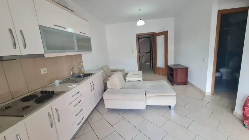 Tirane, jepet me qera apartament 1+1 Kati 2, 60 m² 400 € (Don Bosko prane Bujtines Gjeli)