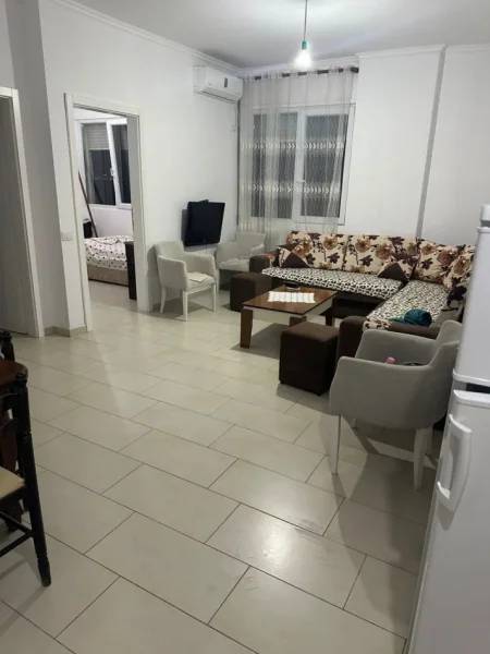 Tirane, jepet me qera apartament 2+1 Kati 3, 90 m² 600 € (Vlora)