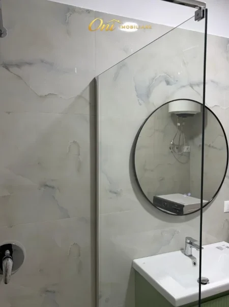 Tirane, jepet me qera apartament 1+1 Kati 6, 75 m² 530 € (KOMPLEKSI AURA)