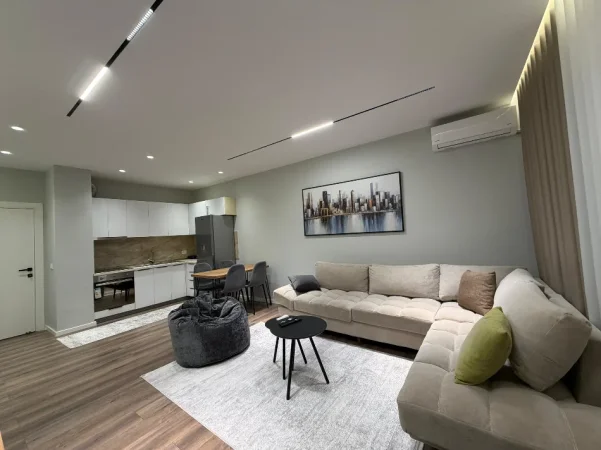 Tirane, jepet me qera apartament 1+1 Kati 3, 550 € 