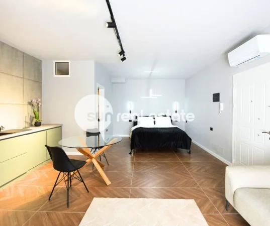 Shkoder, jepet me qera garsonier 1+1 Kati 1, 45 m² (PARRUCE)