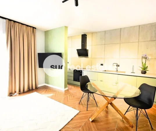 Shkoder, jepet me qera garsonier 1+1 Kati 1, 45 m² (PARRUCE)