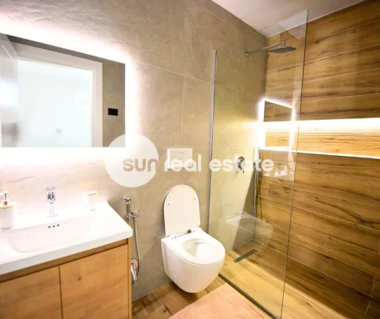 Shkoder, jepet me qera garsonier 1+1 Kati 1, 45 m² (PARRUCE)