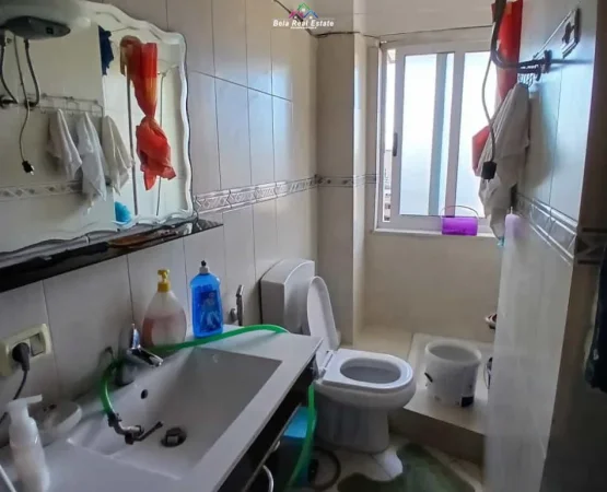 Tirane, jepet me qera apartament 1+1+Ballkon Kati 6, 61 m² 420 € (xhanfize keko)