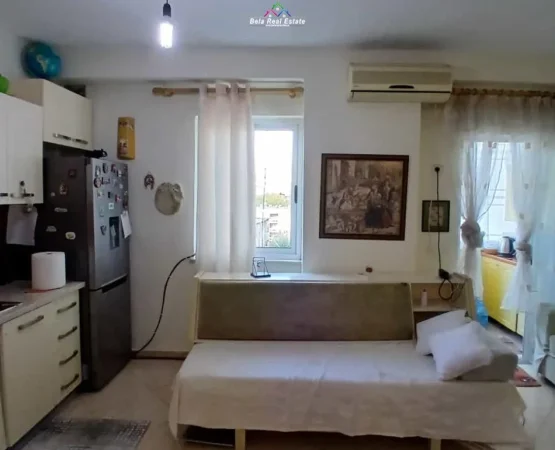Tirane, jepet me qera apartament 1+1+Ballkon Kati 6, 61 m² 420 € (xhanfize keko)