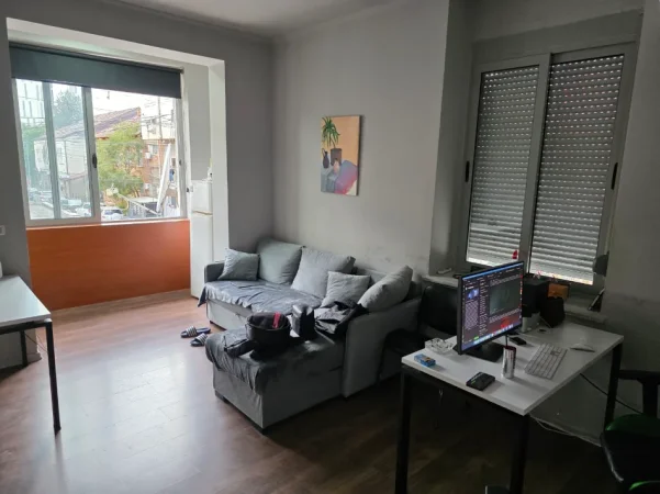 Tirane, jepet me qera zyre Kati 2, 75 m² 550 € (BLLOK)
