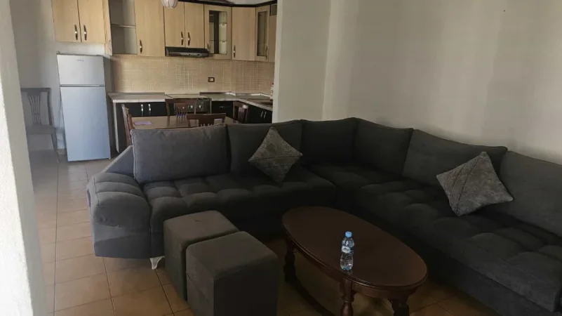 Tirane, jepet me qera apartament 2+1 Kati 8, 80 m² 580 € (21 Dhjetori)