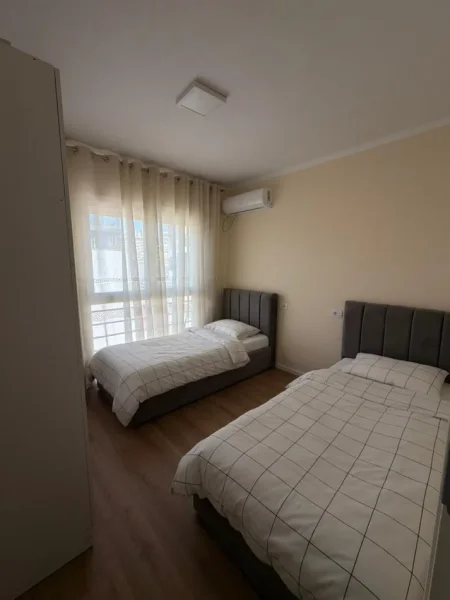 Tirane, jepet me qera apartament 2+1 Kati 5, 80 m² 750 € (Rruga e Durrësit)