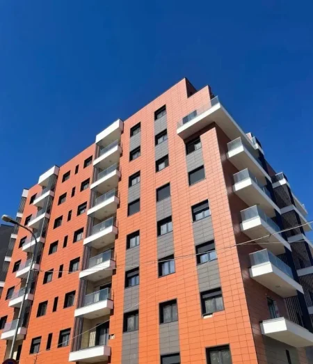 Tirane, jepet me qera apartament 1+1+Ballkon Kati 0, 60 m² 550 € (KODRA E DIELLIT)