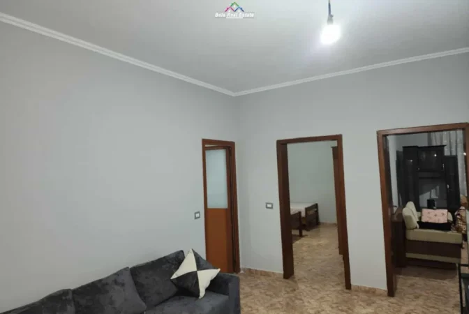 Tirane, jepet me qera Vile 1+1 Kati 2, 80 m² 470 € (Rruga Mic Sokoli)
