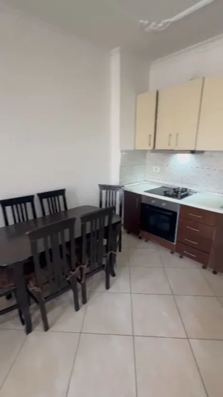 🔥 SUPER OKAZION🔥  Jepet me Qera Apartament 2+1+2 ne Astir tek Vila L,  450 MIJE LEKE