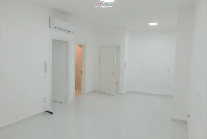 Tirane, jepet me qera zyre Kati 2, 105 m² 1.049 € (komuna e parisit)