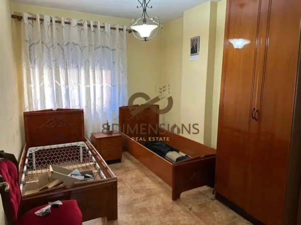 Tirane, shitet apartament 3+1+Ballkon Kati 2, 96 m² 350.000 € (bllok)