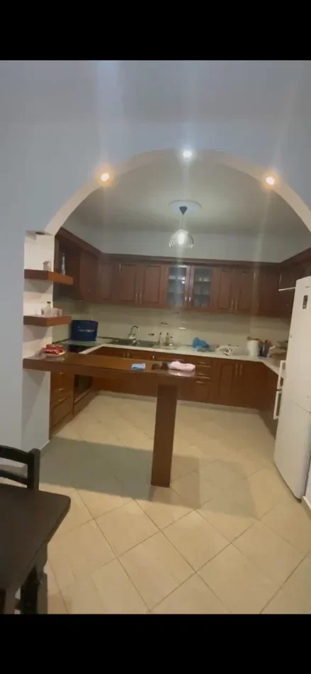 Tirane, jepet me qera apartament 2+1+Aneks Kati 9, 95 m² 449 € 