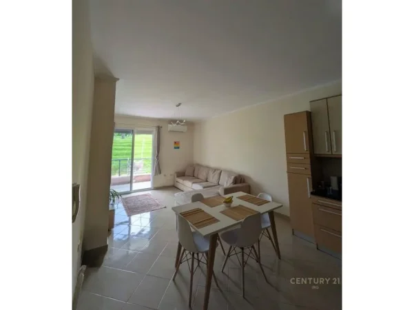 Tirane, jepet me qera apartament 1+1 Kati 3, 66 m² 450 € (kodra e diellit 1)