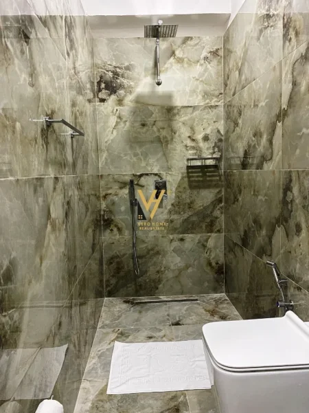 Tirane, jepet me qera apartament 2+1+Ballkon Kati 0, 130 m² 800 € (KOPSHTI ZOOLOGJIK)