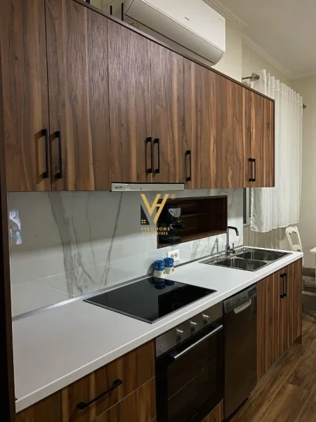 Tirane, jepet me qera apartament 2+1+Ballkon Kati 0, 130 m² 800 € (KOPSHTI ZOOLOGJIK)