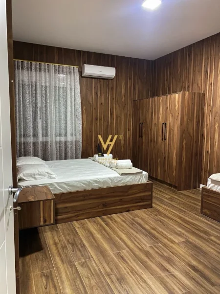 Tirane, jepet me qera apartament 2+1+Ballkon Kati 0, 130 m² 800 € (KOPSHTI ZOOLOGJIK)