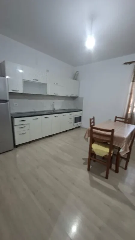 Tirane, jepet me qera apartament 2+1+Aneks+Ballkon Kati 2, 120 m² 499 € (Rruga siri kodra)