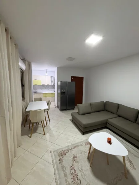 Tirane, jepet me qera apartament 2+1 Kati 7, 100 m² 720 € (Rruga Jordan Misja)