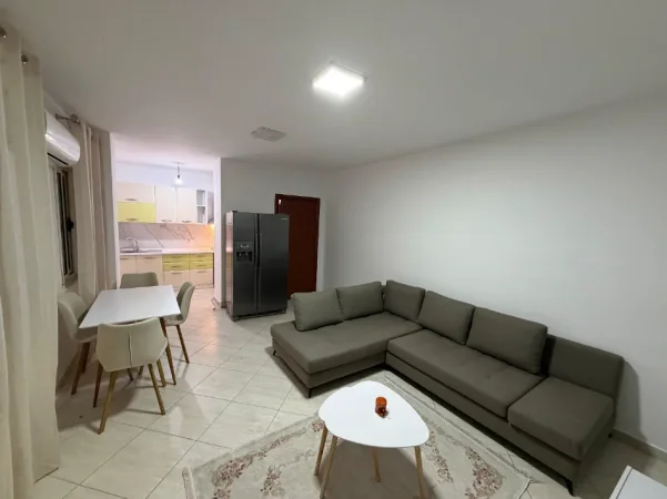 Tirane, jepet me qera apartament 2+1 Kati 7, 100 m² 720 € (Rruga Jordan Misja)