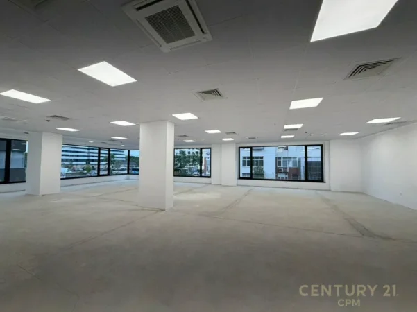 Tirane, jepet me qera zyre Kati 1, 566 m² 11.500 € 