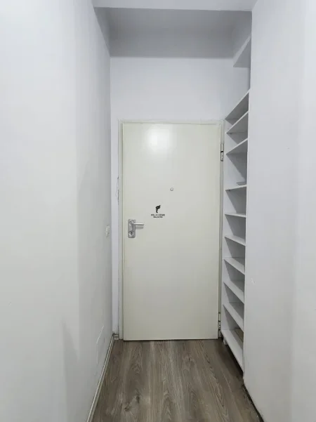 Tirane, shitet apartament 1+1 Kati 2, 43 m² 84.000 € (ALI DEMI)