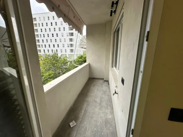 Tirane, jepet me qera ambjent biznesi Kati 1, 66 m² 800 € (Rruga Anton Lufi)
