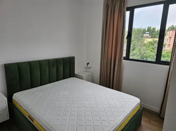 Tirane, jepet me qera apartament 2+1 Kati 3, 80 m² 550 € (RRUGA E DIBRES)