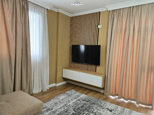 Tirane, jepet me qera apartament 2+1 Kati 3, 90 m² 570 € (rruga e dibres)