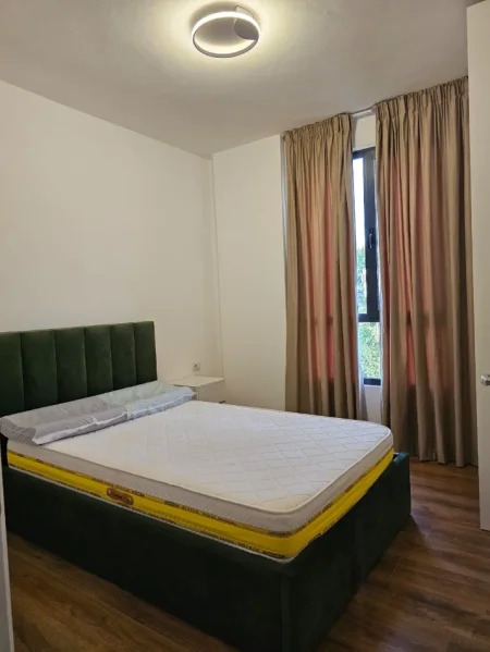 Tirane, jepet me qera apartament 2+1 Kati 3, 90 m² 570 € (rruga e dibres)