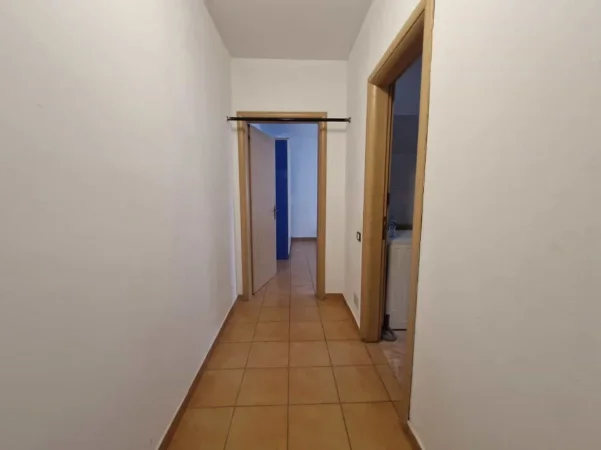 Tirane, jepet me qera apartament 2+1 Kati 8, 80 m² 580 € (21 dhjetori)