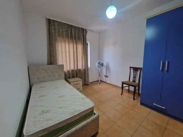 Tirane, jepet me qera apartament 2+1 Kati 8, 80 m² 580 € (21 dhjetori)