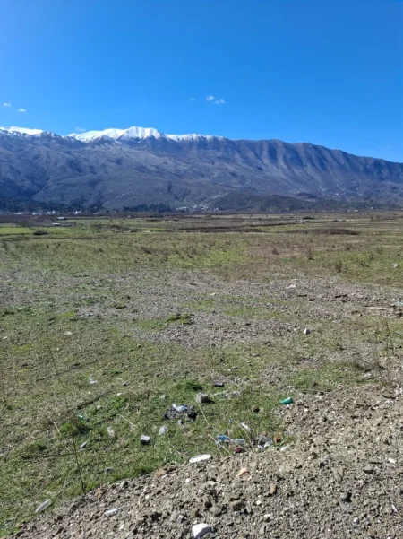Gjirokaster, shitet toke , 6.800 m² (Topullaraj)