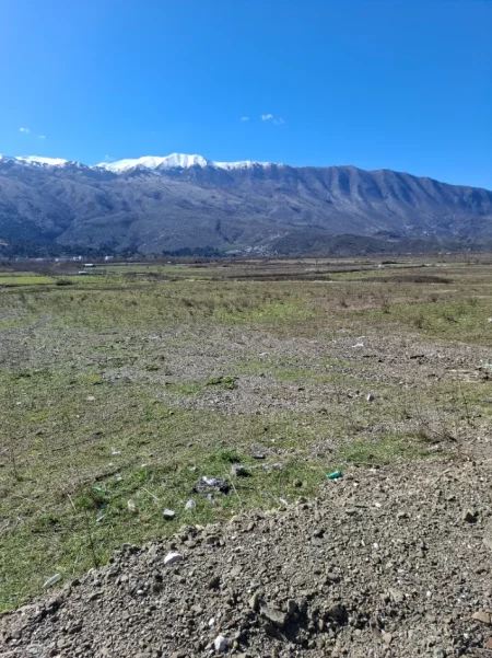 Gjirokaster, shitet toke , 6.800 m² (Topullaraj)