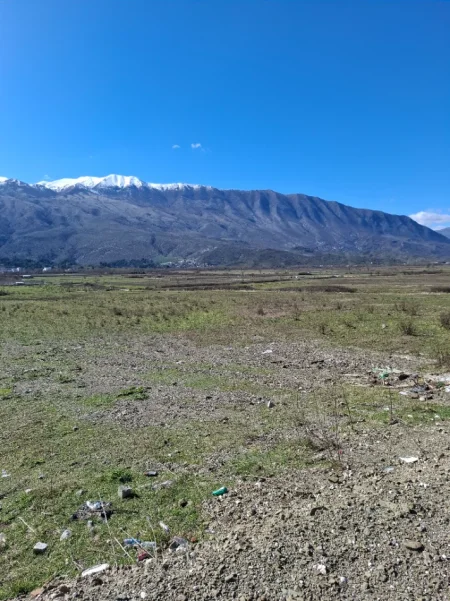 Gjirokaster, shitet toke , 6.800 m² (Topullaraj)