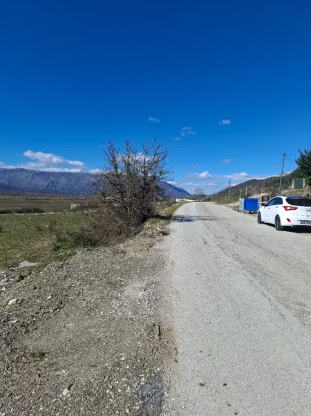 Gjirokaster, shitet toke , 6.800 m² (Topullaraj)