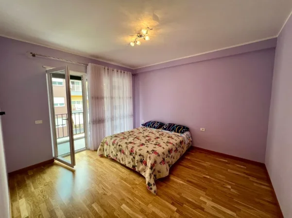 Tirane, shitet apartament 3+1+Ballkon Kati 4, 130 m² 245.000 € (Selite)