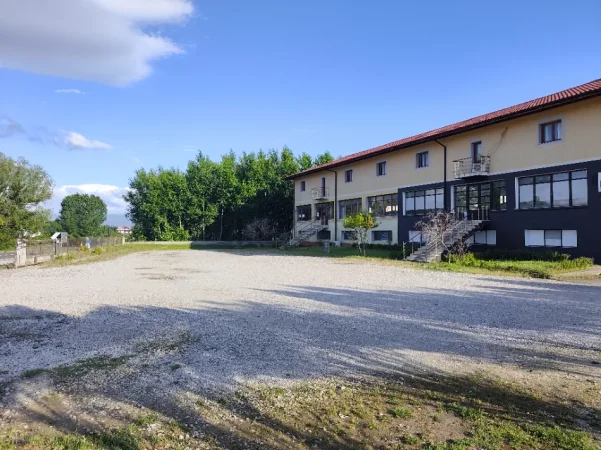 Shkoder, shitet ambjent biznesi Kati 3, 6.500 m² 700.000 € 