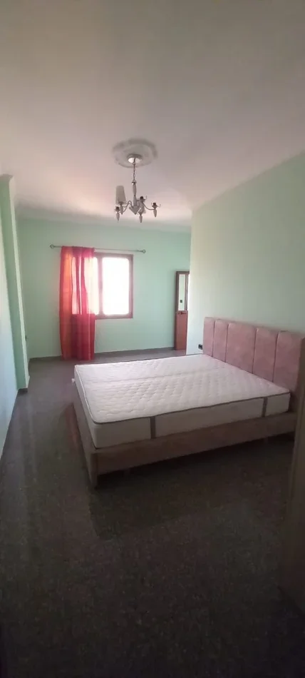 Tirane, jepet me qera apartament 2+1 Kati 1, 102 m² 400 € (Shkoze)