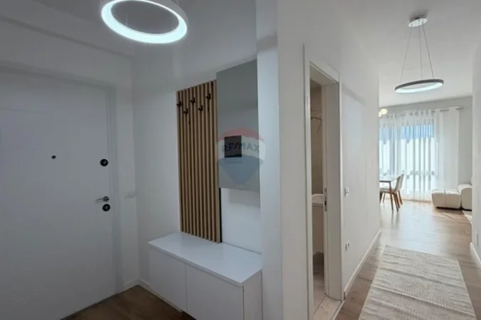 Tirane, jepet me qera apartament 2+1+Ballkon Kati 2, 104 m² 700 € (Porcelan)