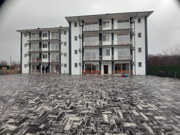Shqiperi, shitet apartament 2+1+Ballkon Kati 2, 90 m² 135.000 € 