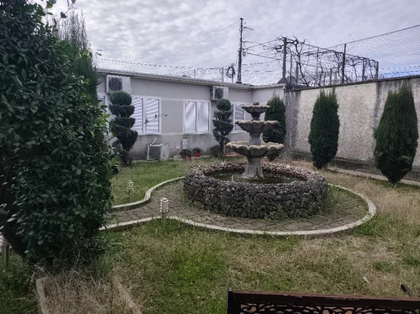 Shkoder, shitet magazine Kati 2, 3.000 m² 700.000 € 