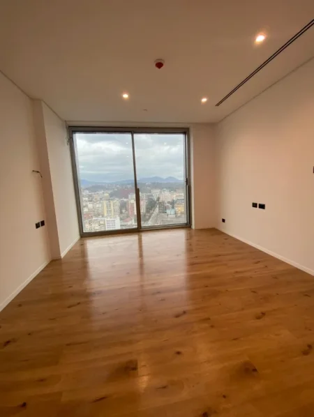 Tirane, jepet me qera zyre Kati 19, 150 m² 2.500 € (Downtown One Tirana, Qendër)