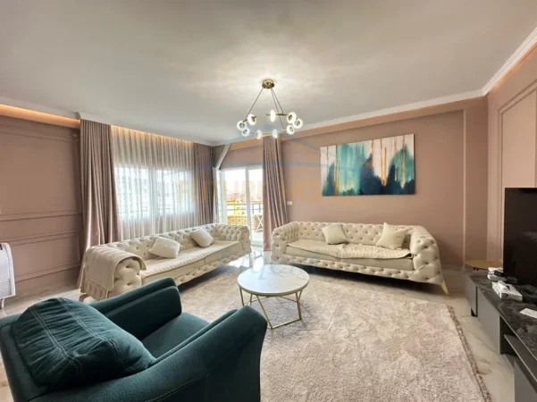 Tirane, jepet me qera apartament 3+1+Ballkon Kati 1, 149 m² 1.200 € (Farke)