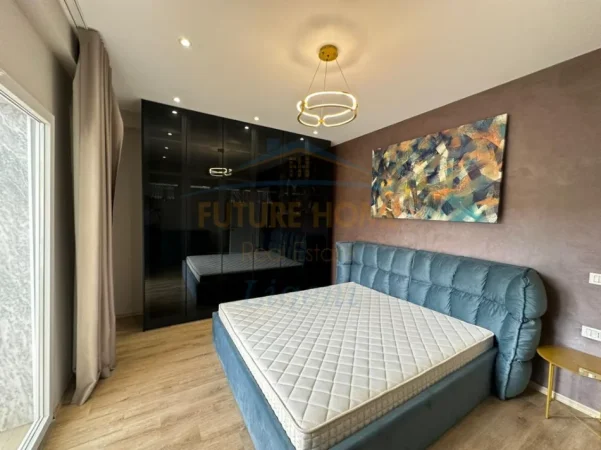 Tirane, jepet me qera apartament 3+1+Ballkon Kati 1, 149 m² 1.200 € (Farke)