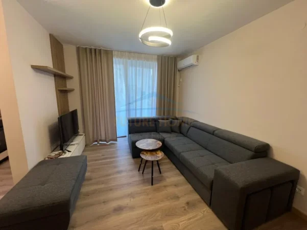 Tirane, jepet me qera apartament 1+1+Ballkon Kati 3, 64 m² 500 € (Vasil Shanto)