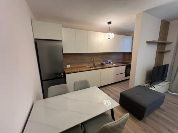 Tirane, jepet me qera apartament 1+1+Ballkon Kati 3, 64 m² 500 € (Vasil Shanto)