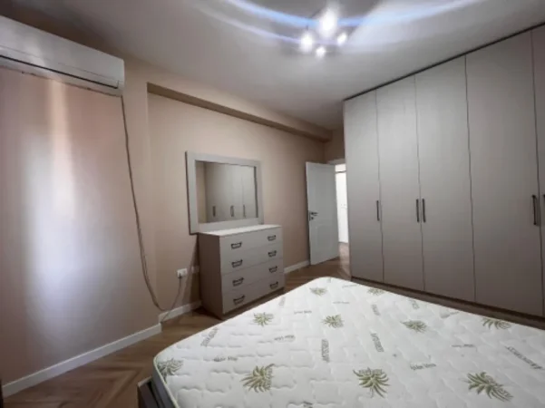 Tirane, jepet me qera apartament 1+1 Kati 6, 70 m² 550 € (Vilat Gjermane)