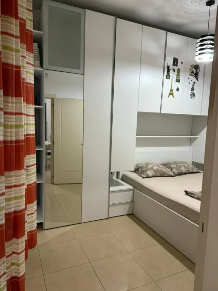 Tirane, jepet me qera apartament 1+1 Kati 3, 60 m² 500 € (Shkolla Mihal Grameno ne Ali Dem)